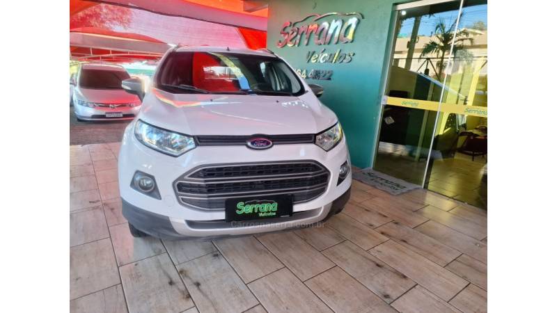 FORD - ECOSPORT - 2015/2015 - Branca - R$ 59.900,00
