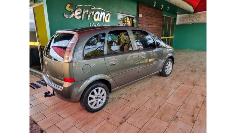 CHEVROLET - MERIVA - 2010/2011 - Verde - R$ 38.900,00