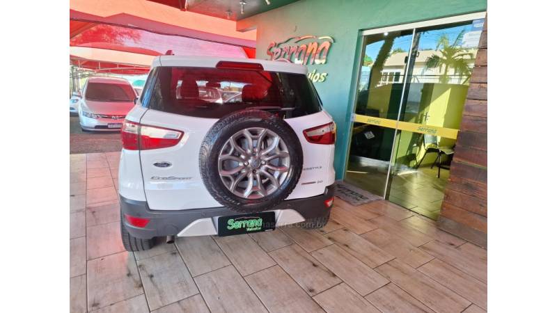 FORD - ECOSPORT - 2015/2015 - Branca - R$ 59.900,00